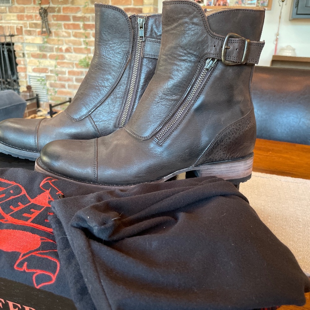 Freebird Chayse Boots sz9